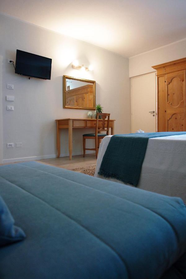 Bed And Breakfast Erilla Centenaro Extérieur photo