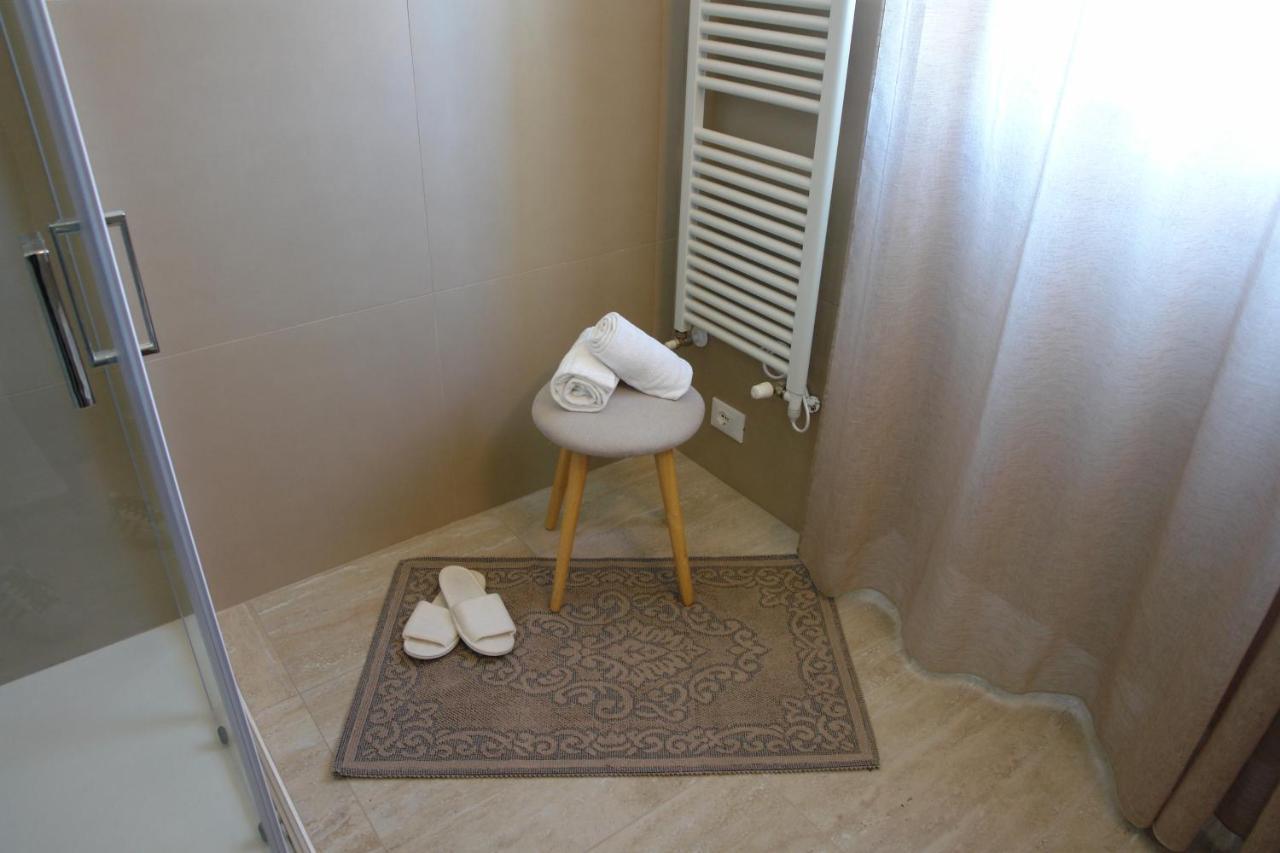 Bed And Breakfast Erilla Centenaro Extérieur photo