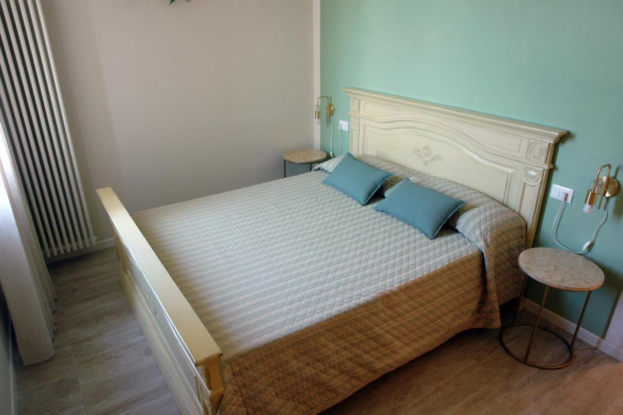 Bed And Breakfast Erilla Centenaro Extérieur photo